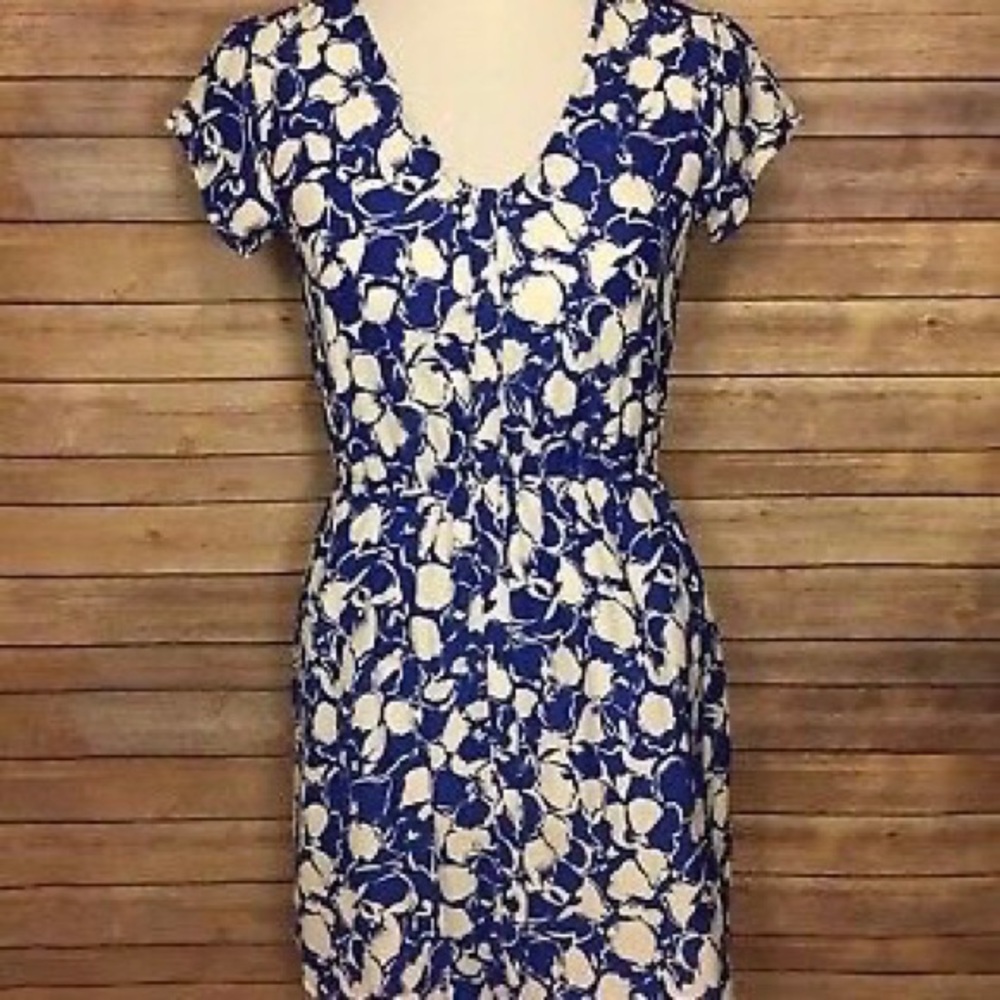 Urban Outfitters hibiscus floral button down dress - Picture 2 of 5